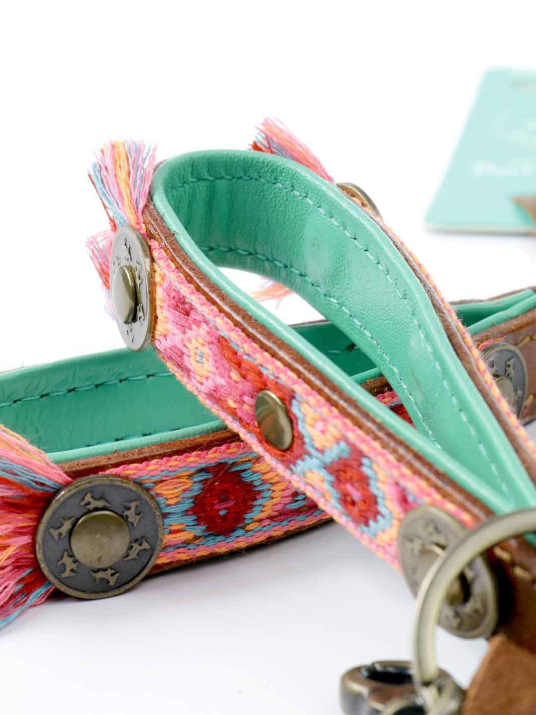 BOHO ROSA KEY RING / DOG WITH A MISSION