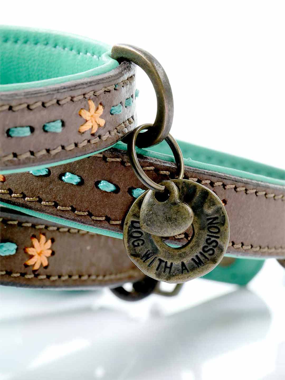 Joplin Dog Collar / DOG WITH A MISSION