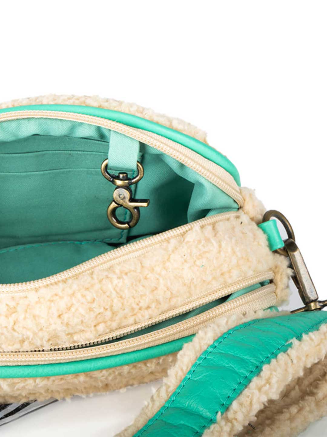 【予約】ウォーク・ザ・ドッグ・クロスボディーバッグ / DOG WITH A MISSION