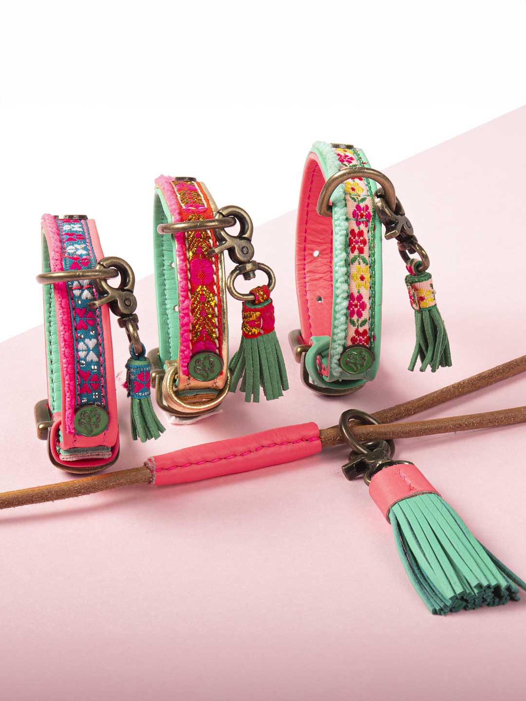 Bella Mini Dog Collar / DOG WITH A MISSION