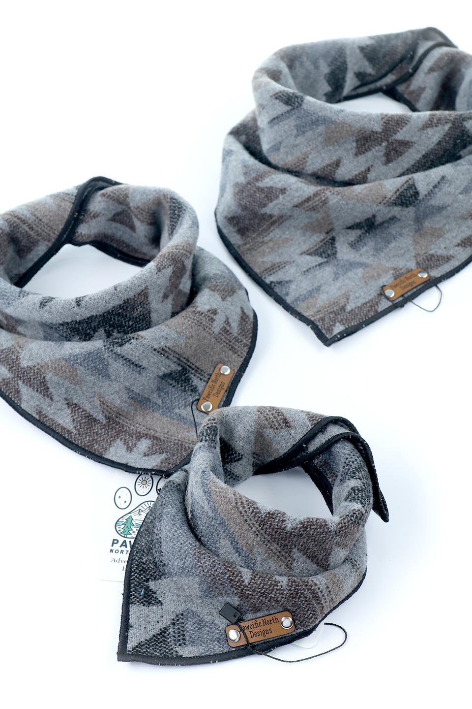 Zyanya Snap On Dog Bandana ザンニャ・スナップバンダナ / Pawcific North Designs