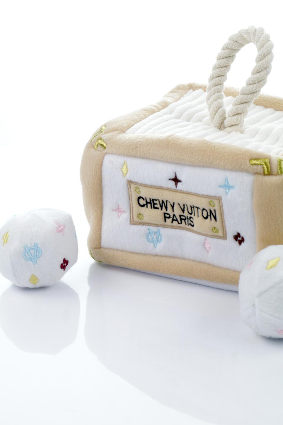 White Chewy Vuiton Interactive Trunk ルイヴィトン・マルチカラートランク・パロディーぬいぐるみ