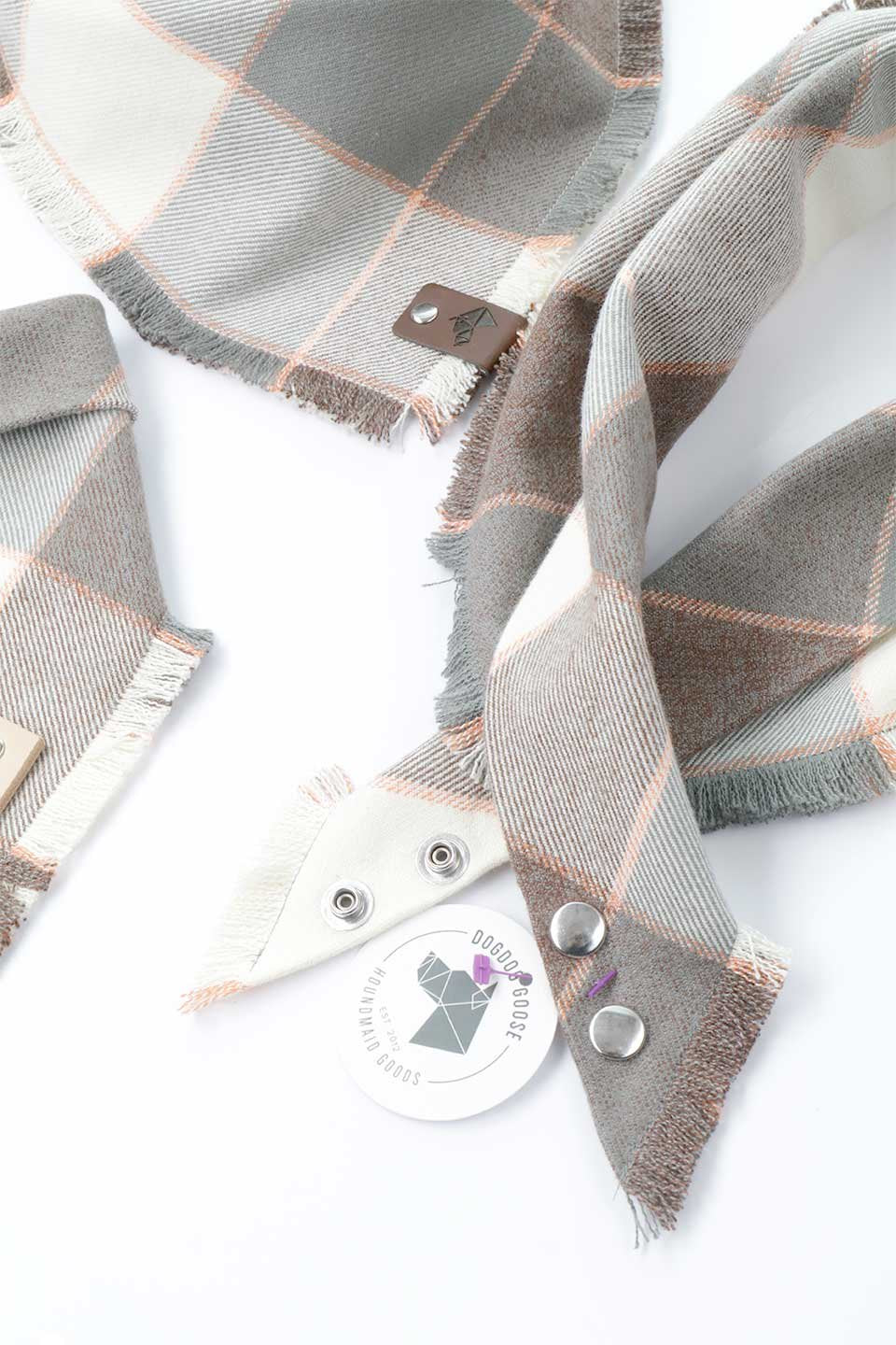 Blush Fringed Flannel Dog Bandana ブラッシュ・フリンジドッグバンダナ / DOGDOG GOOSE