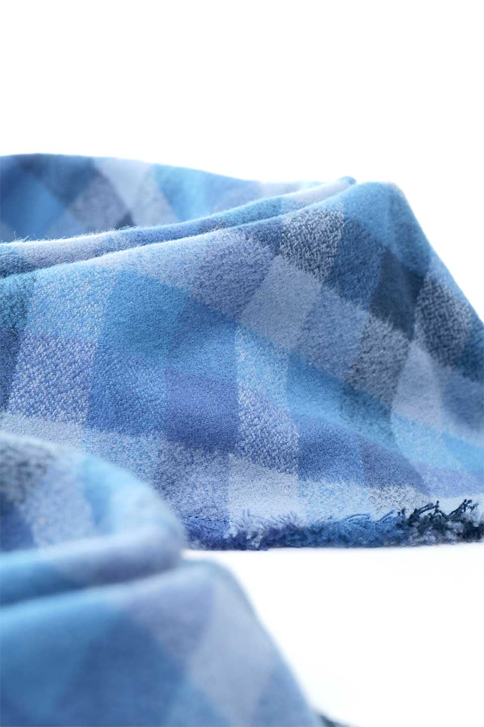 Sapphire Fringed Flannel Dog Bandana サファイア・フリンジドッグバンダナ / DOGDOG GOOSE